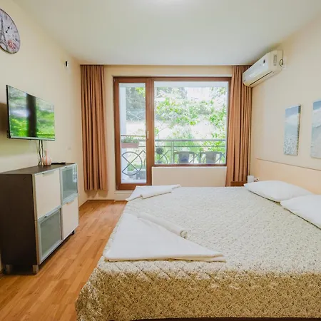 Family Garden In Complex Iglika With Available Parking * Золоті Піски