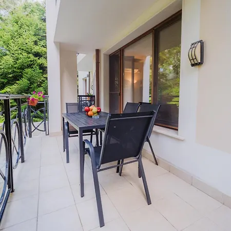 Family Garden In Complex Iglika With Available Parking Апартаменти