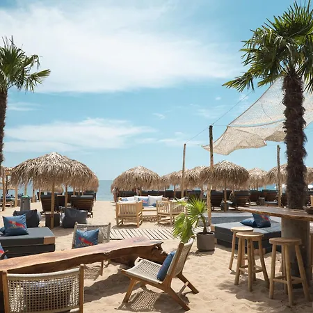 Апартаменти Family Garden In Complex Iglika With Available Parking